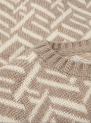 Knitted pattered merino wool Lysebrun