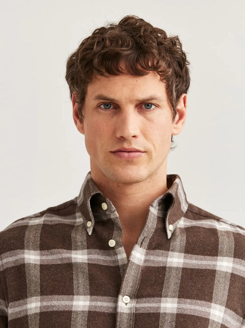 Soft lama shirt, classic fit Brun