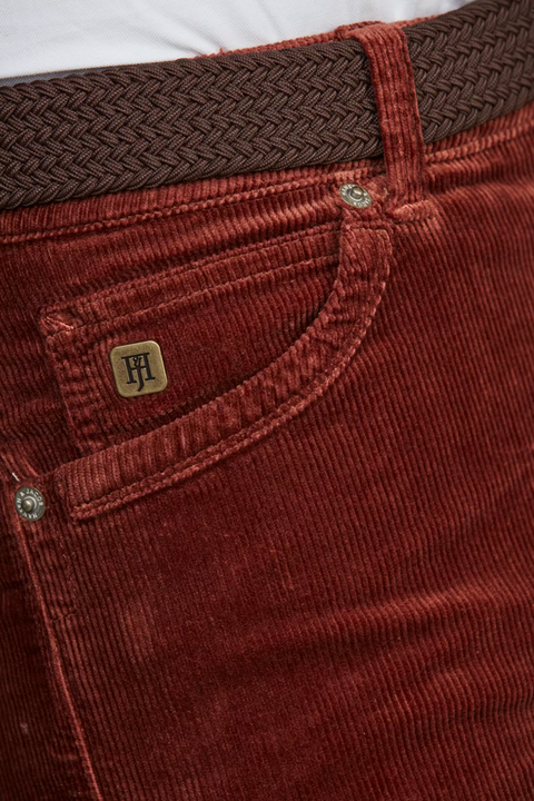 5-PKT CUT'N SEW CORD, RED EARTH Burgunder
