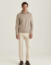 Hertford HZ, Khaki Khaki